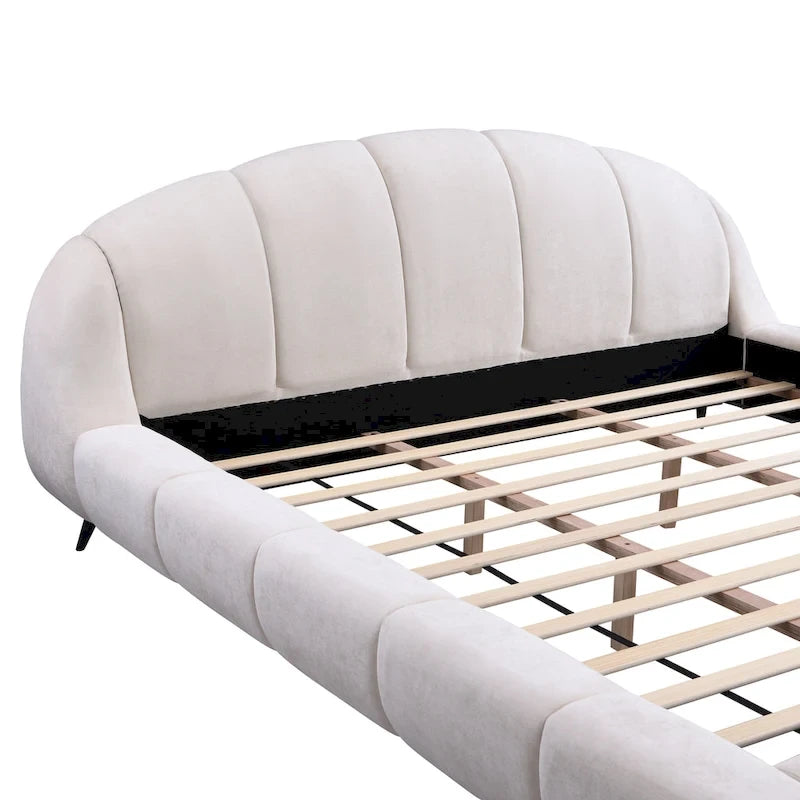 Lit plateforme King Size rembourré en forme de coquille avec tête de lit courbée en chenille beige