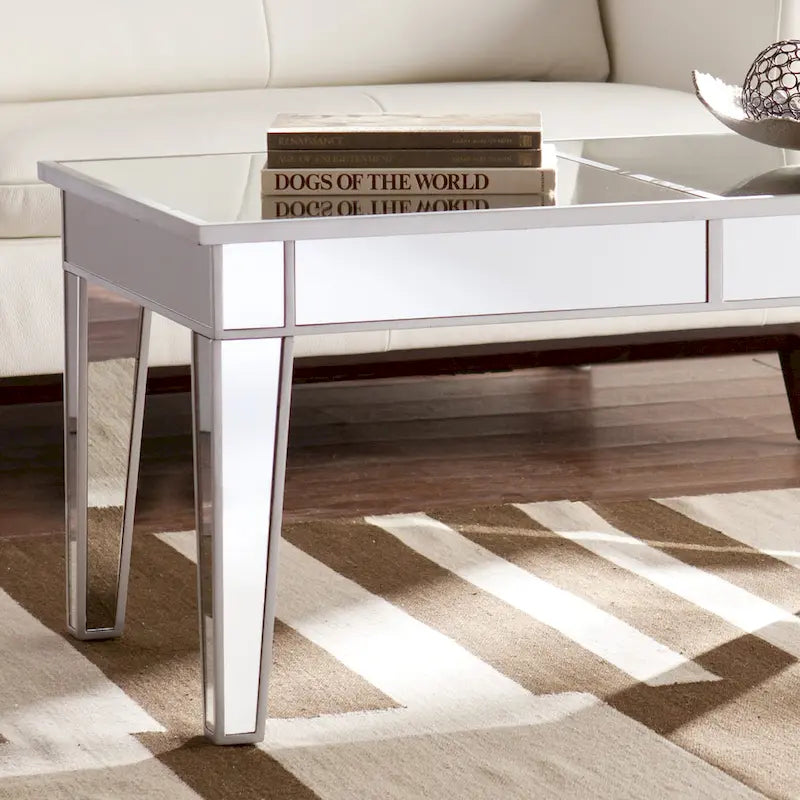 Table basse rectangulaire en miroir argenté glamour avec bordure métallique