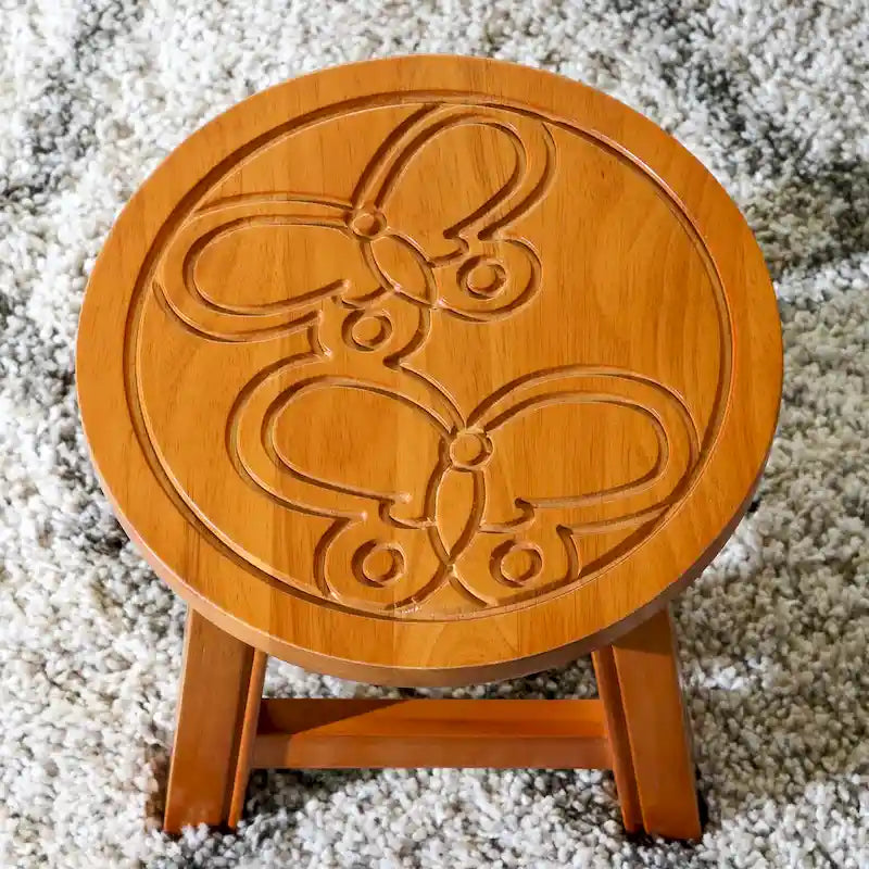 Tabouret escabeau sculpté en hévéa blanc antique à motif fantaisiste