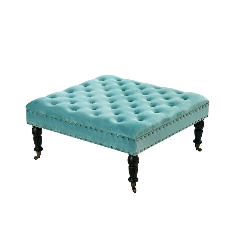 Ottoman de table basse capitonné avec garniture cloutée et roulettes
