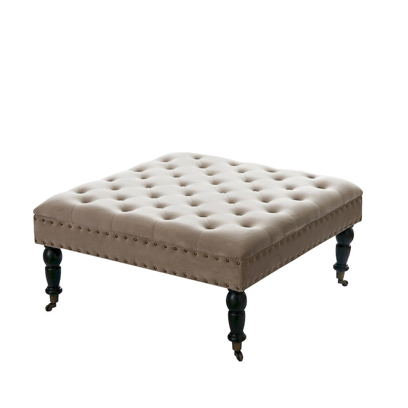Ottoman de table basse capitonné avec garniture cloutée et roulettes