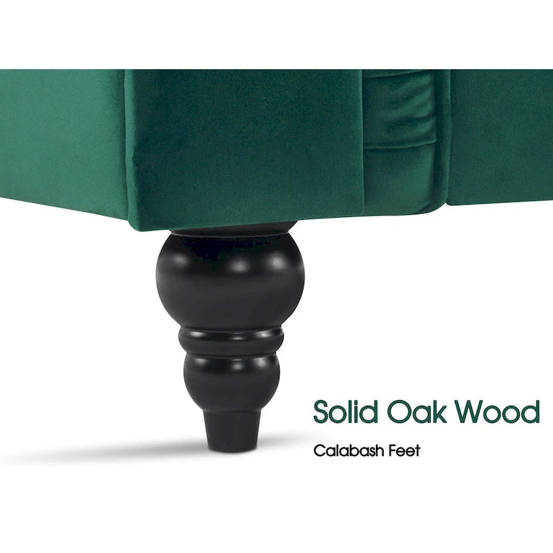 Canapé Chesterfield en velours vert avec capitonnage profond et pieds en chêne