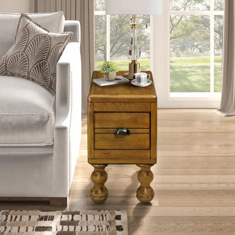 Table basse en pin massif marron antique avec tiroirs et pieds gourde